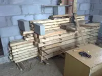 Mój materiał konstrukcyjny – 0,60 m3 i deski króciaki, dł. 1,5–2,5 m. Leżakowanie drewna konstrukcyjnego, fot. kapx1984