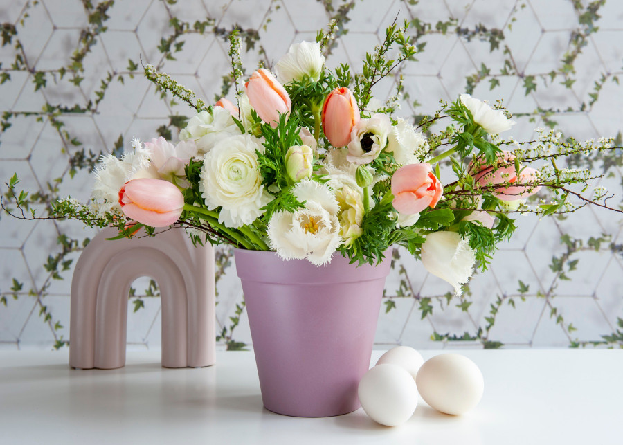 Wielkanocne dekoracje kwiatowe - fot. iBulb